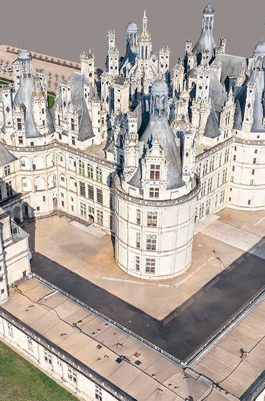 Modélisation 3D du château de Chambord par relevé aérien en avion et photogrammétrie